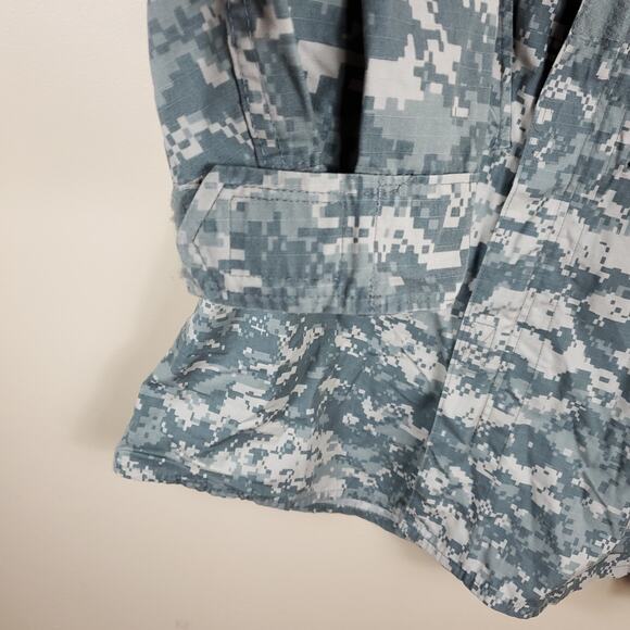 Army Combat Coat in Green Digital Camo Size L - Picture 5 of 11